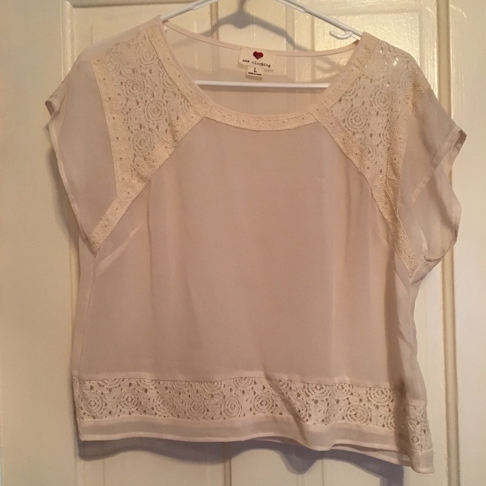 CLOSET CLEAROUT Sheer cream top with lace detail